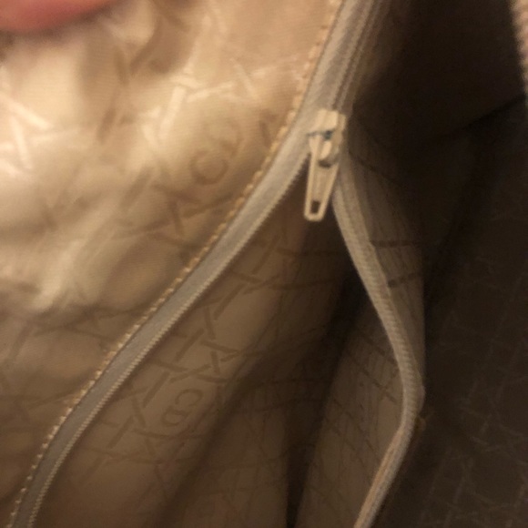 Authentic CHRISTIAN DIOR carnage in fabric - Picture 14 of 16